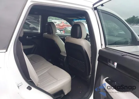 2014 Kia Sorento Limited V6 z USA, uszkodzony, nr VIN 5XYKW4A78EG509829